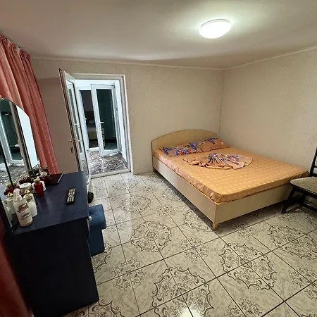 בית אירוח Casa Dan 2 טוזלה